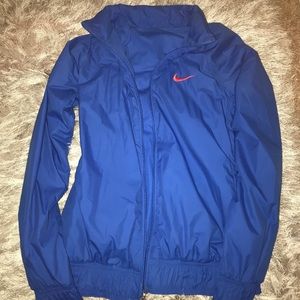 Women’s Nike windbreaker